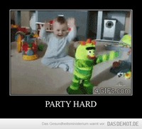 PARTY HARD –  